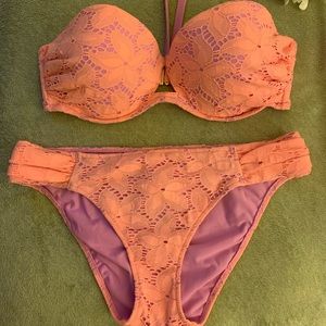 Victoria’s Secret bikini